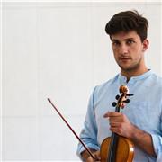 Profesor de música con experiencia en clases de lenguaje musical, violín, y otras materias en todos los niveles de enseñanza.